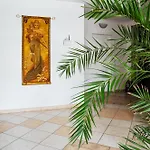 Bed & Breakfast Kata Panzio