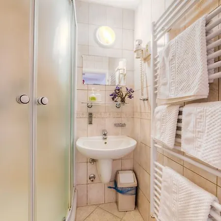 Kata Panzió 4*