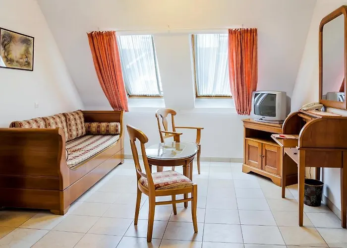 Kata Panzio 3* Szegedin