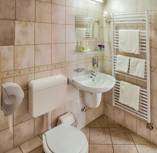 Kata Panzio Frühstückspension 3*