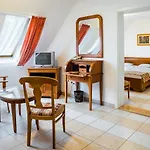 Kata Panzió 4*
