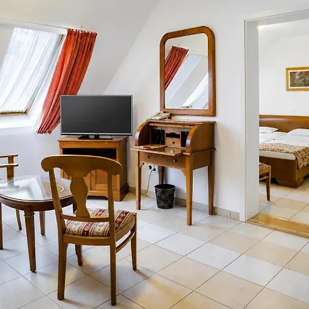 Kata Panzio B&B 세게드
