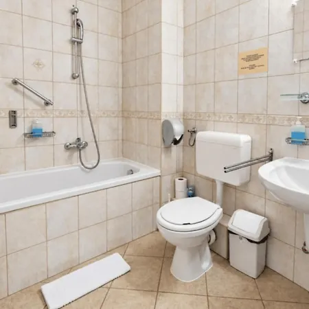 Bed & Breakfast Kata Panzio 3*
