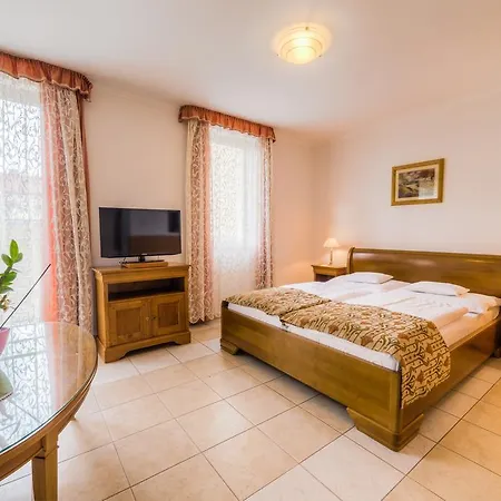 Kata Panzio Bed and Breakfast 3*